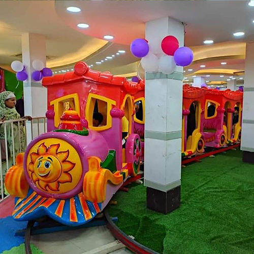FAMILY TRAIN